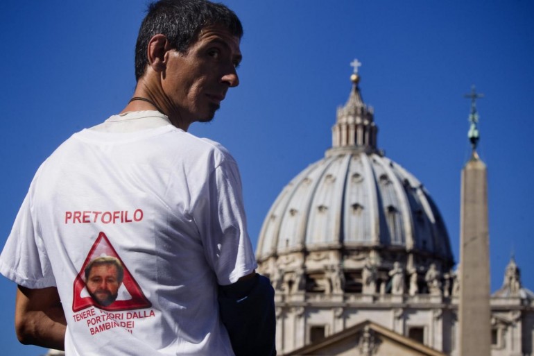 Scopri di più sull'articolo Un enorme scandalo colpisce la lobby gay del Vaticano, che da secoli si credeva intoccabile