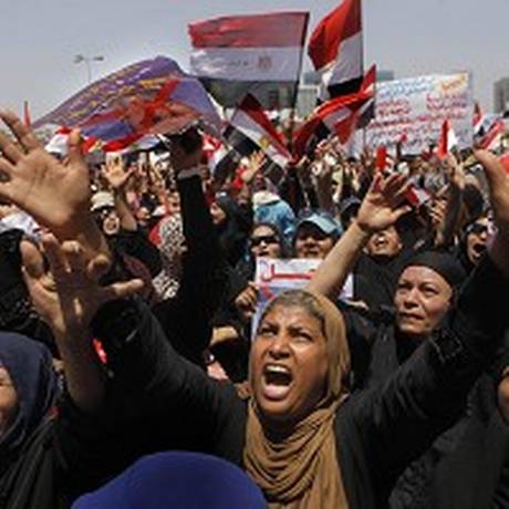 Scopri di più sull'articolo Egitto: ultimatum al Presidente… che succederà?